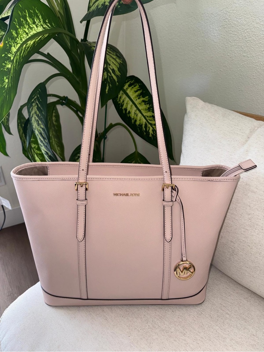 Michael Kors Jet Set Soft Pink Leather Large Travel Chic Tote Shoulder Purse Bag